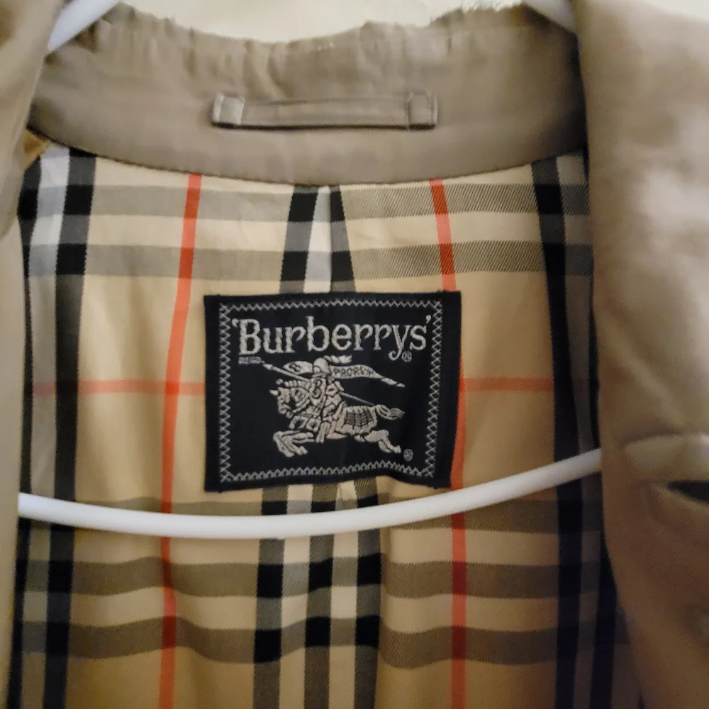 Men's Beige Trench Coat - Picture 3 of 8